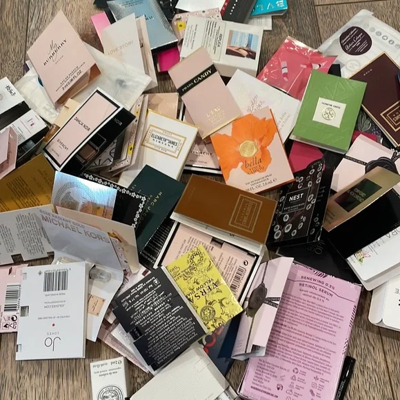 10 piece Assorted perfume bundle - Picture 2 of 2